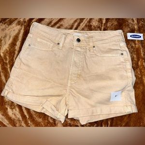NWT Old Navy High Rise OG Denim Shorts, Cream/Beige/Khaki/Tan, Size 6, Medium